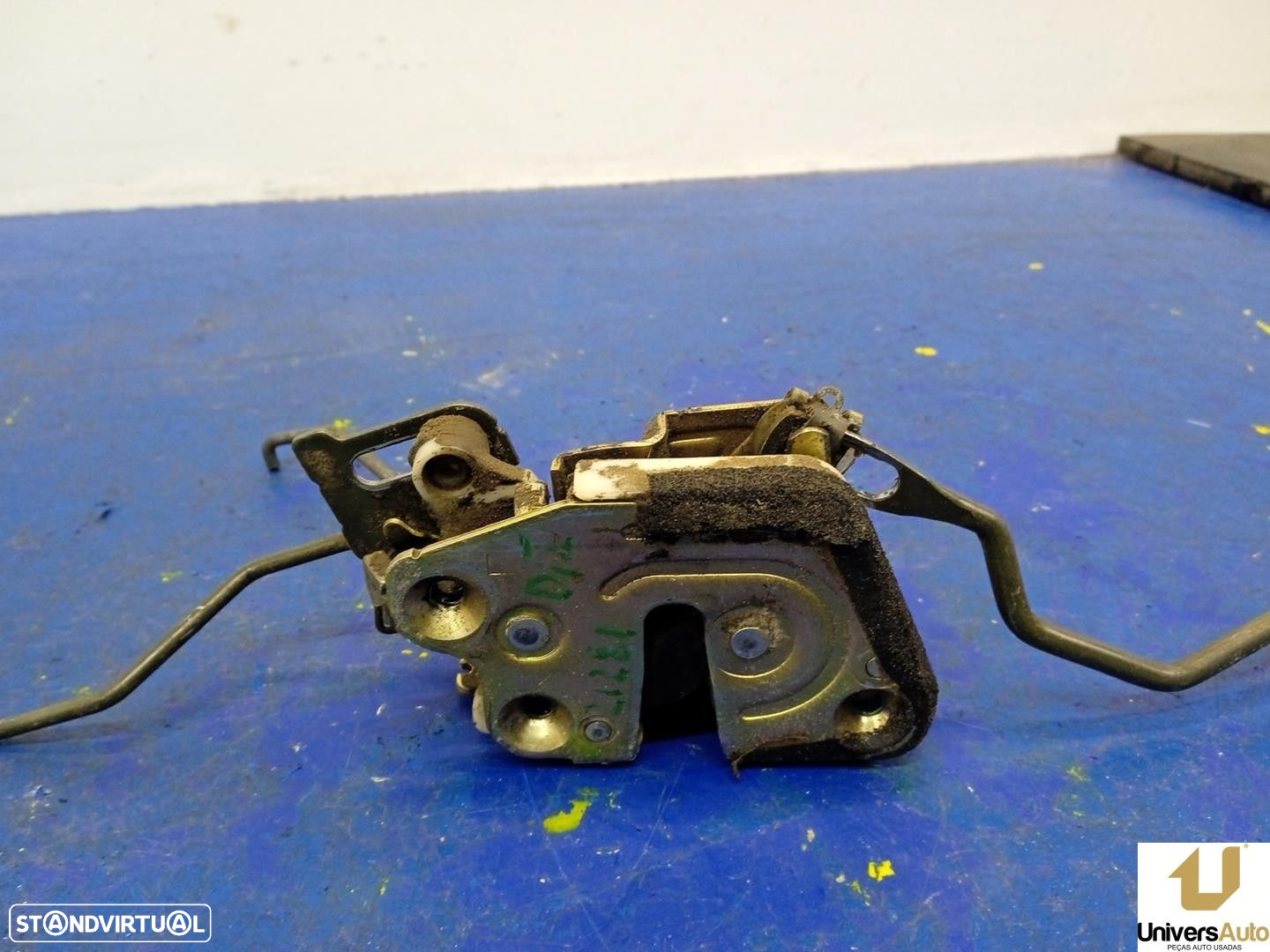 FECHADURA PORTA FRONTAL ESQUERDA HYUNDAI H100 FURGÃO 1998 -4BF-E - 4