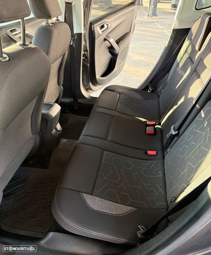 Peugeot 2008 1.6 BlueHDi Style - 9