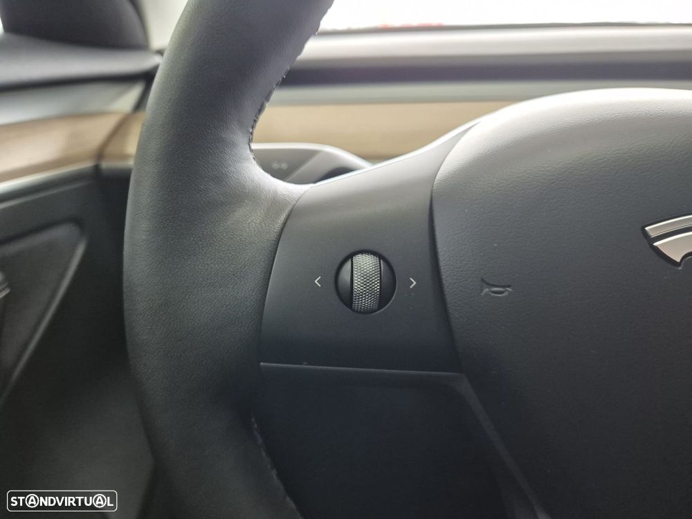 Tesla Model 3 Long Range Tração Traseira - 17