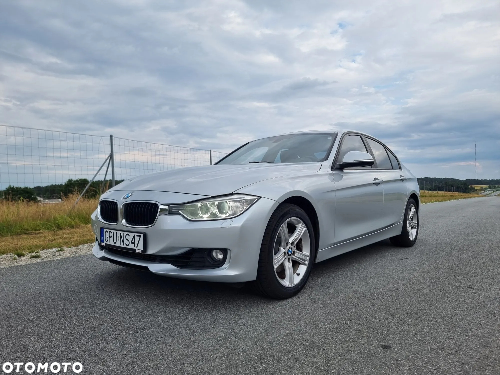 BMW Seria 3 328i xDrive - 15