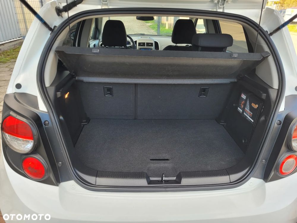 Chevrolet Aveo - 18