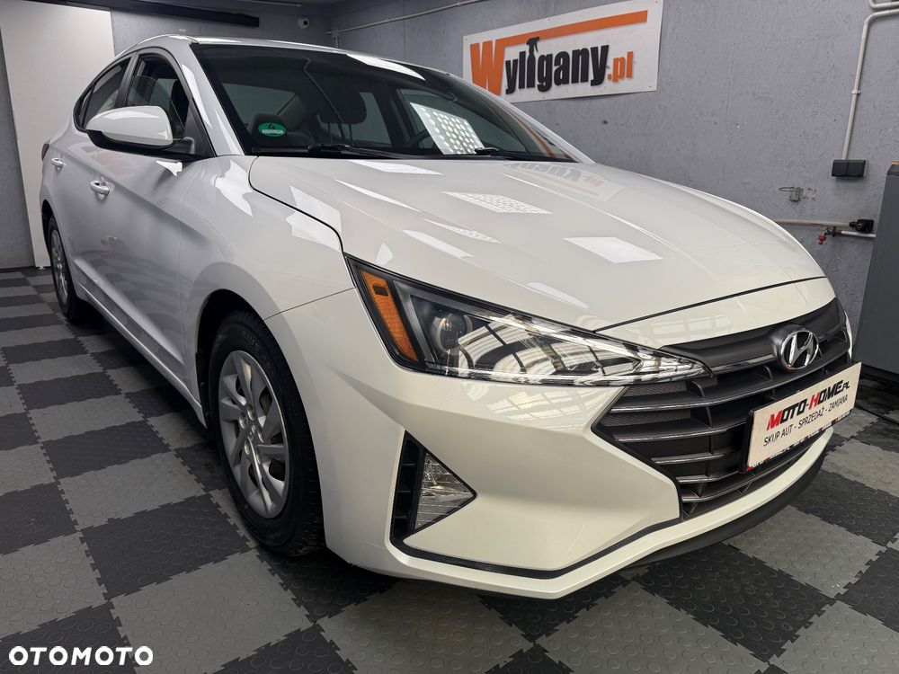 Hyundai Elantra - 21