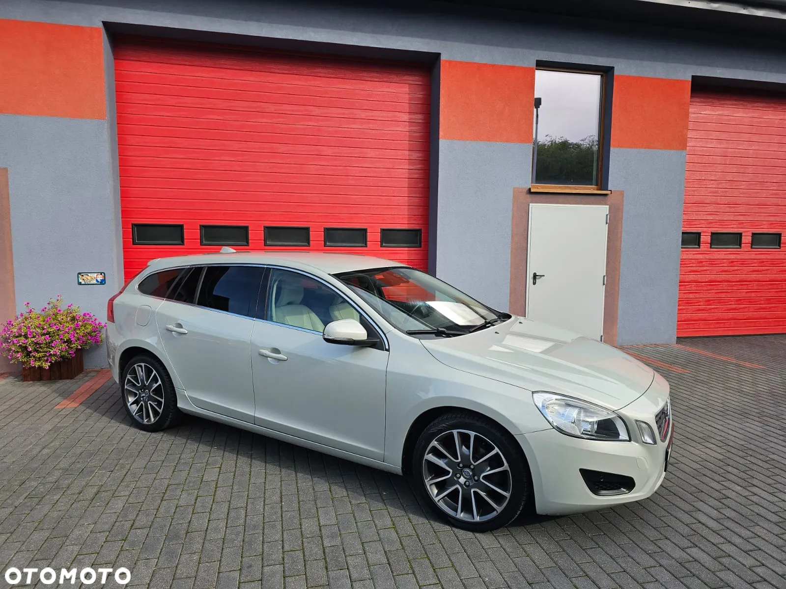 Volvo V60 D3 Geartronic Summum - 3