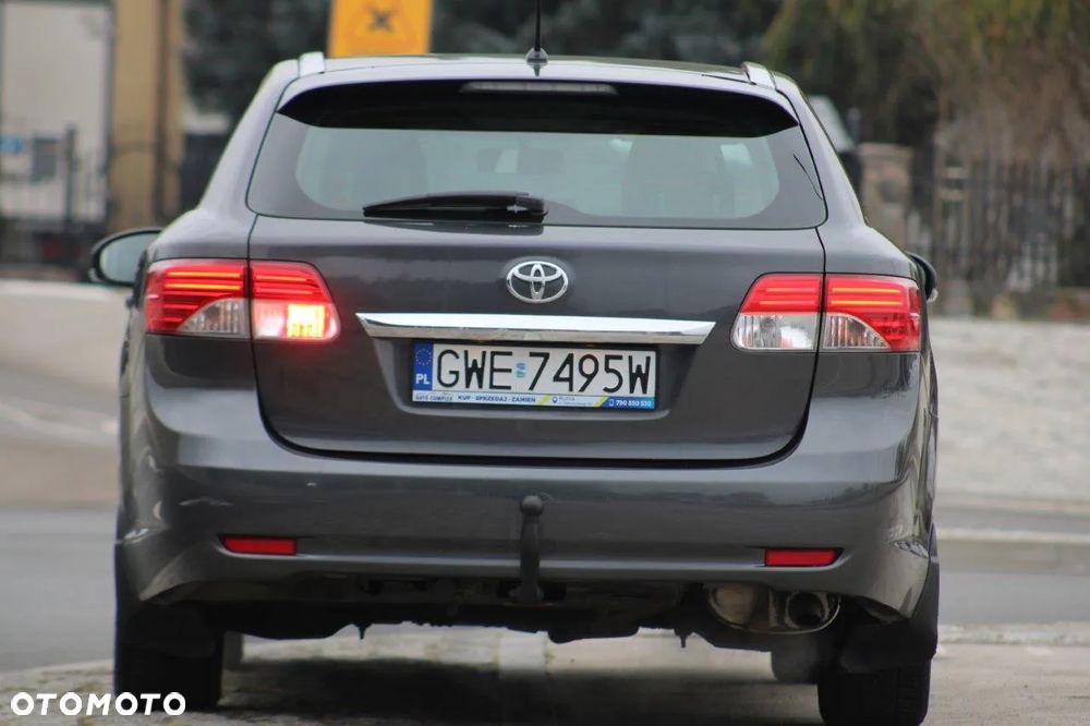 Toyota Avensis 1.6 Business Edition - 15