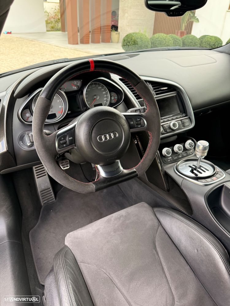 Audi R8 Coupé 4.2 FSi V8 quattro - 50