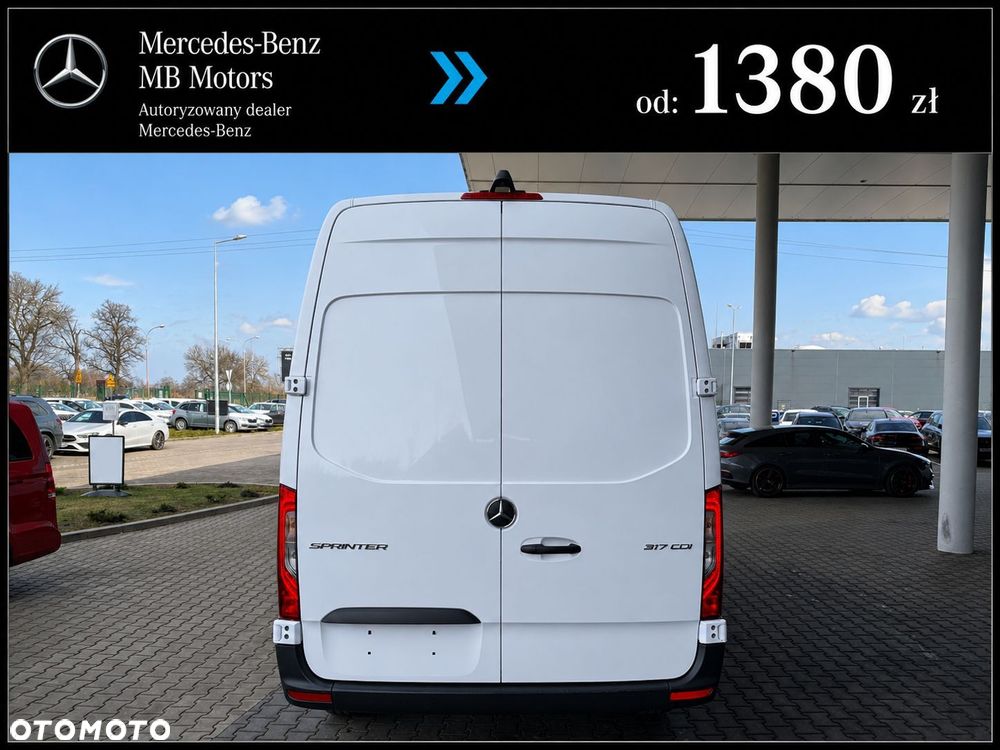 Mercedes-Benz Sprinter - 5