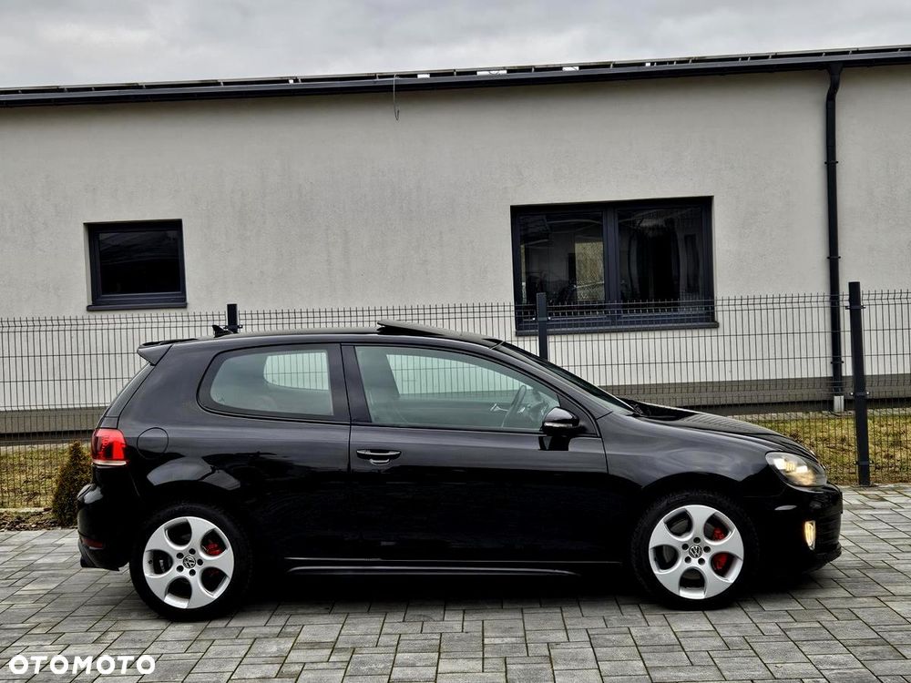 Volkswagen Golf 2.0 GTI - 12