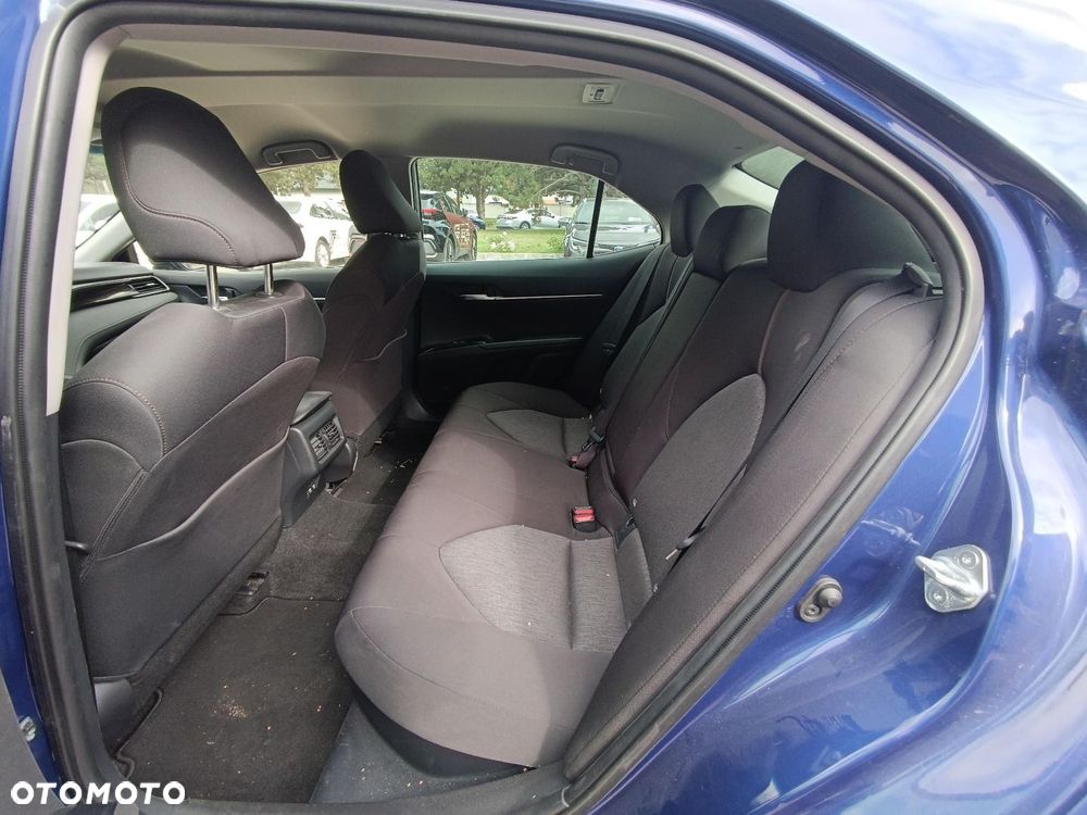 Toyota Camry - 9