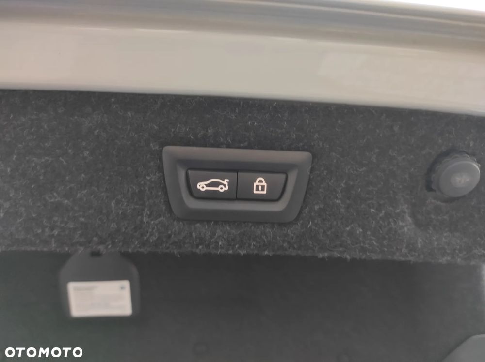 BMW Seria 5 530i GPF Luxury Line - 25