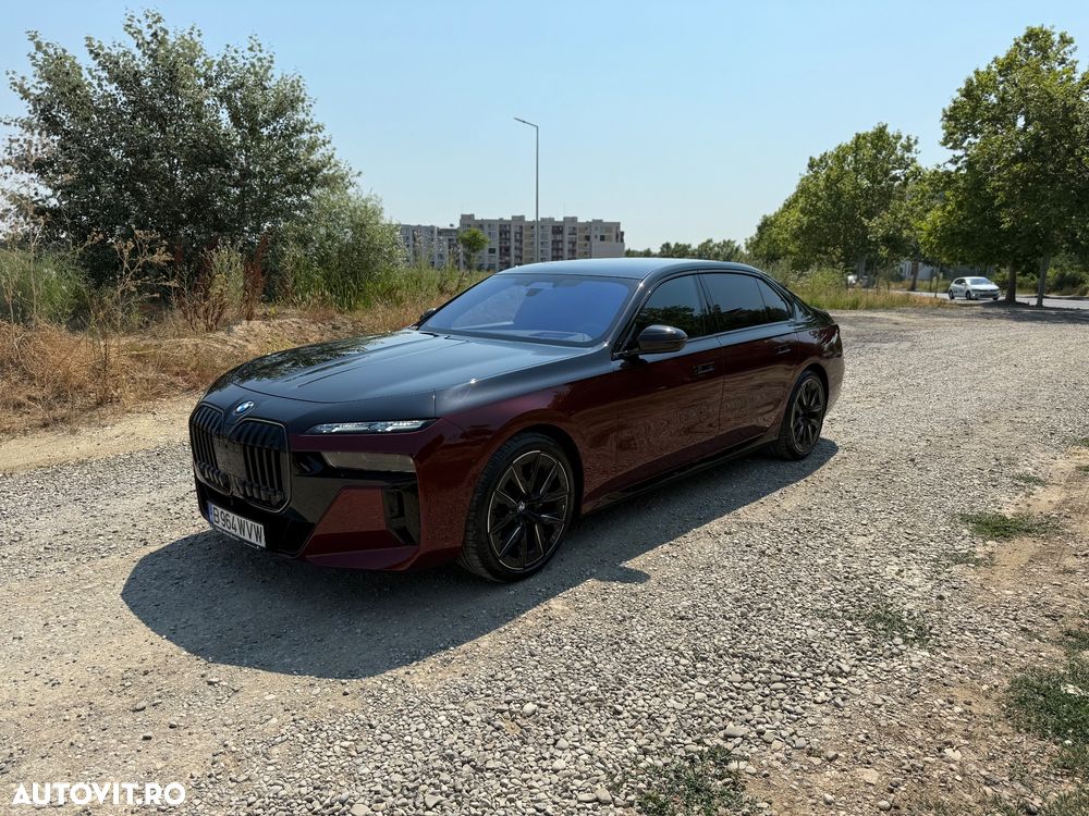 BMW Seria 7 740d xDrive MHEV - 12