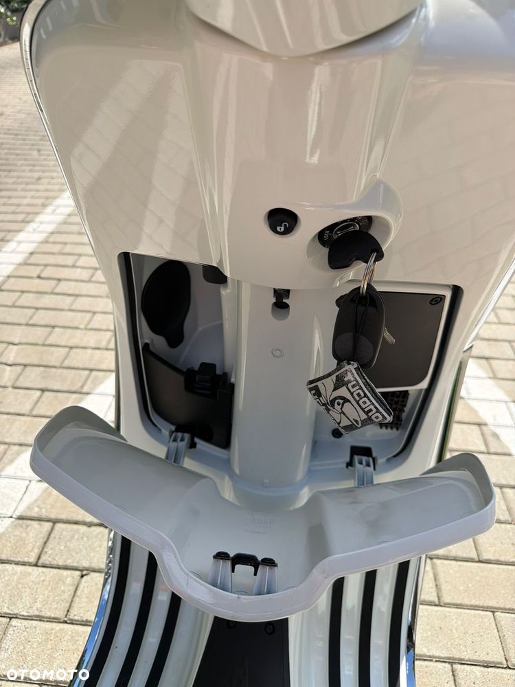 Vespa Sprint - 11