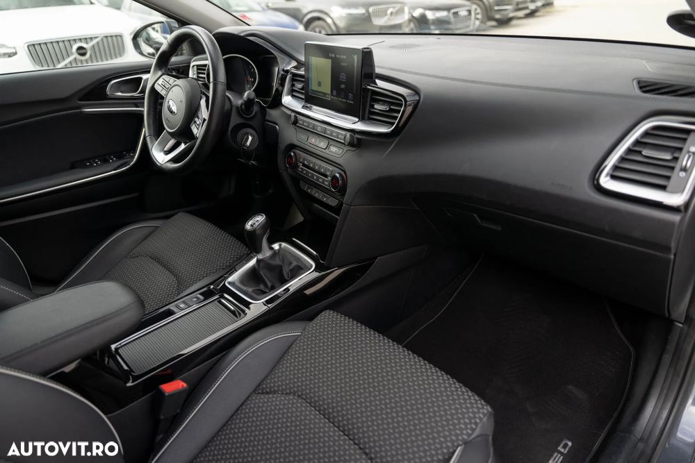Kia Ceed 1.6 CRDi GT Line - 8