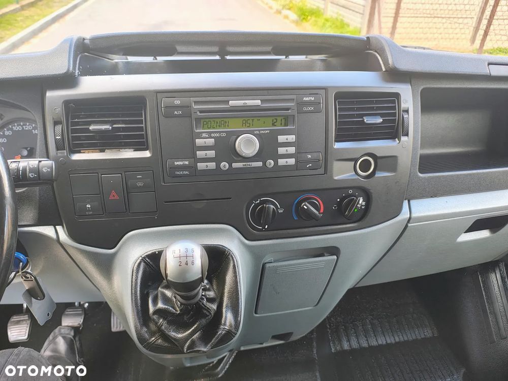 Ford Transit - 19