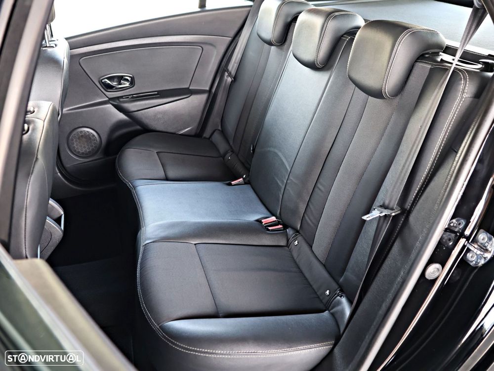 Renault Mégane Sport Tourer 1.5 dCi Confort SS - 22