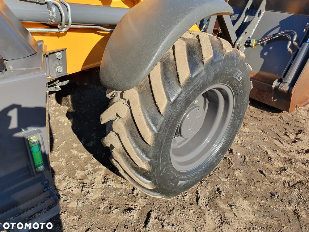 Case 580SV 2023R - 17