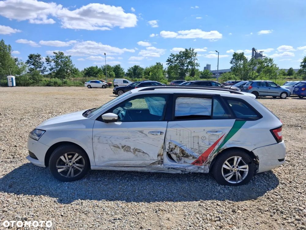 Skoda Fabia 1.0 TSI Style Color - 1