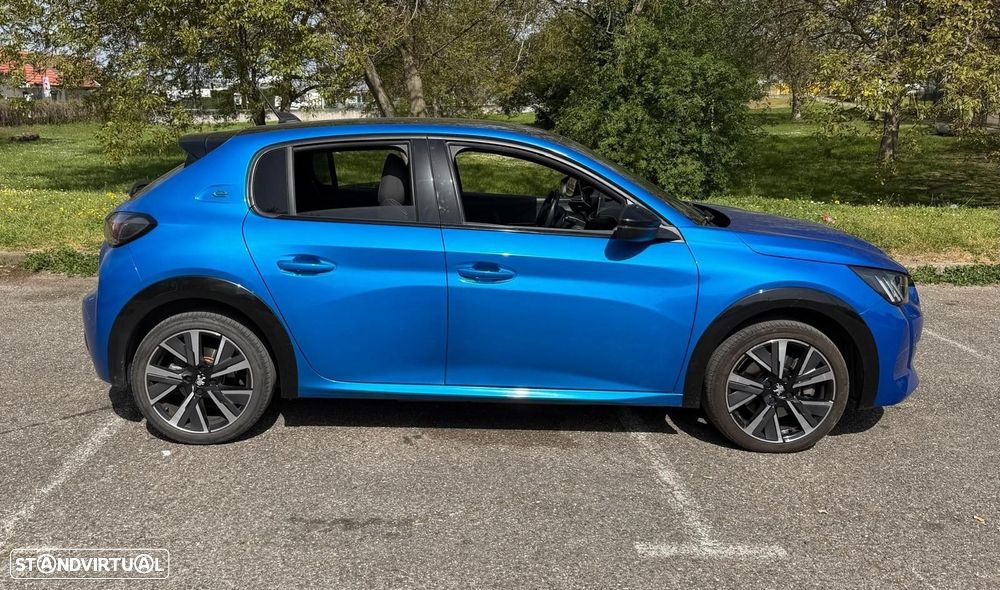Peugeot e-208 50 kWh GT - 1