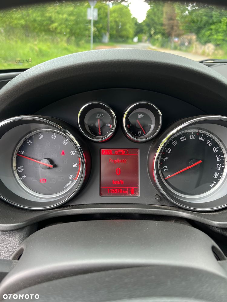 Opel Insignia 2.0 T Sport - 24