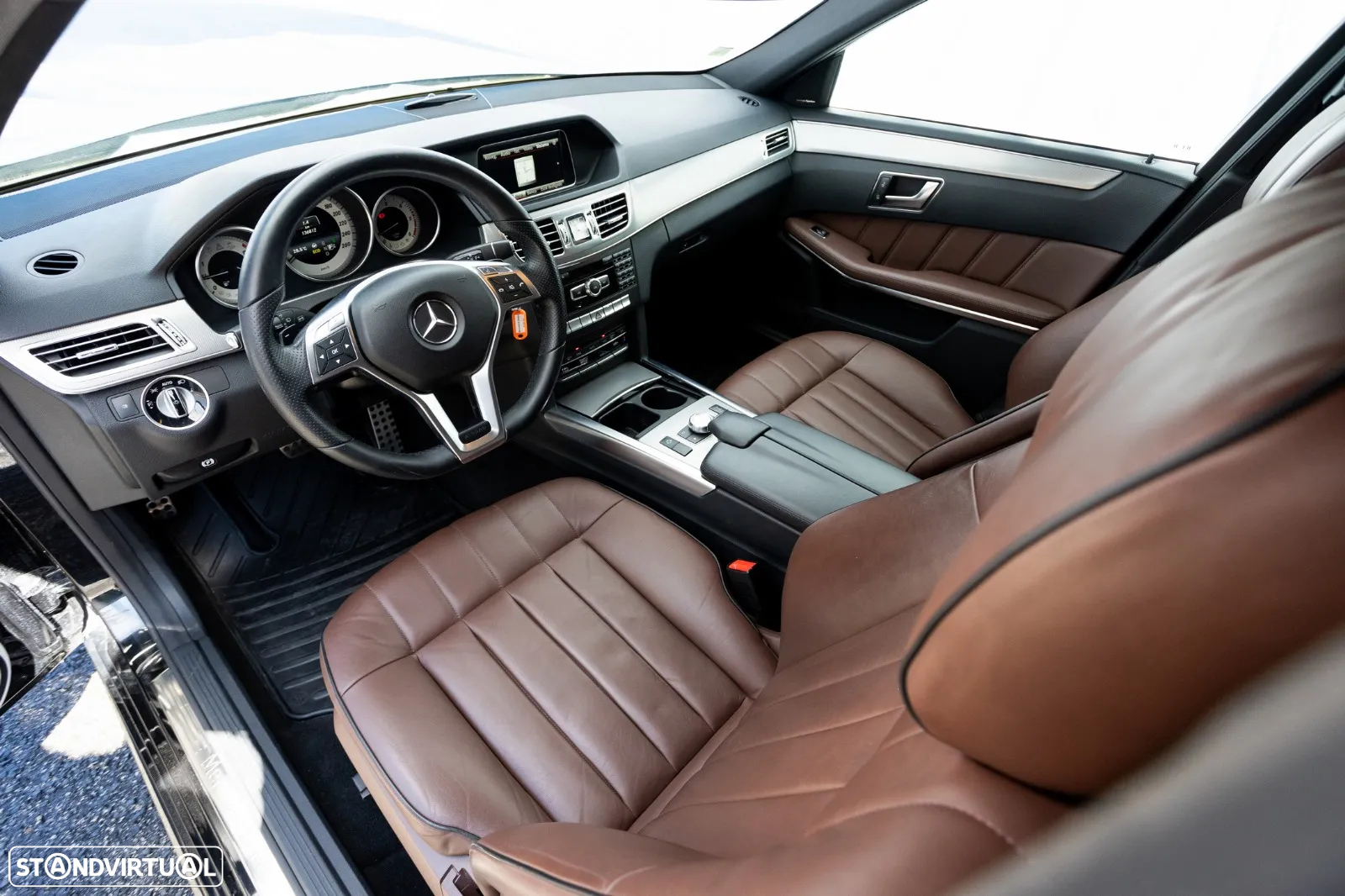 Mercedes-Benz E 350 BlueTEC Avantgarde 4-Matic - 28