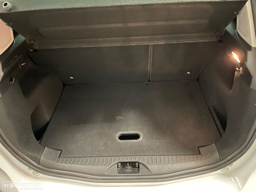 Ford B-Max - 19