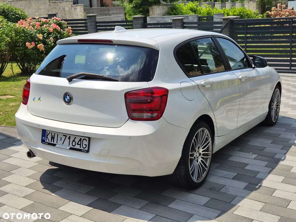 BMW Seria 1 116d Sport Line - 12
