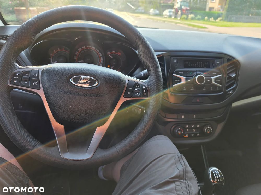 Lada Inny - 6