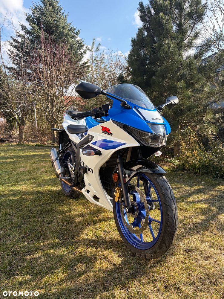 Suzuki GSX-R - 3