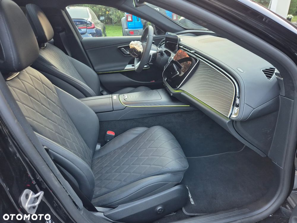Mercedes-Benz Klasa E 450 mHEV 4-Matic AMG 9G-Tronic - 34