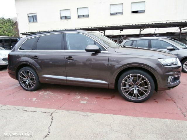 Audi Q7 3.0 TDi E-tron quattro Tiptronic - 6