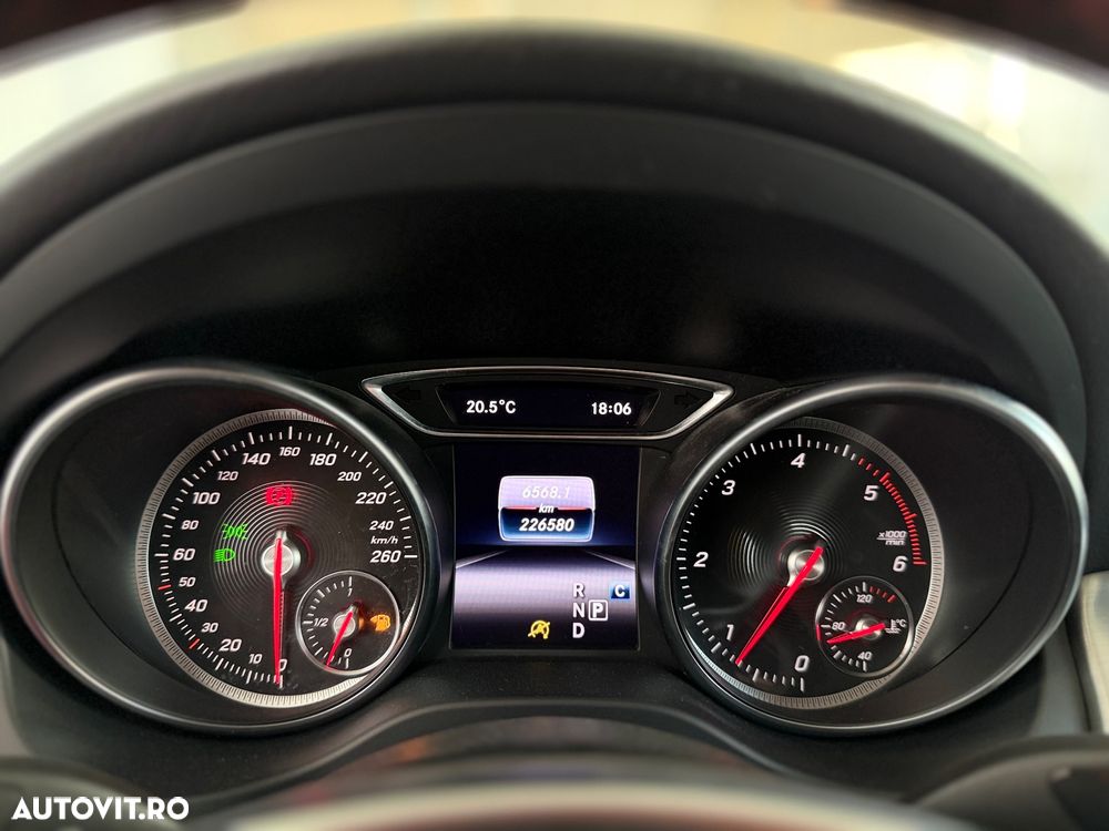 Mercedes-Benz CLA 200 - 24