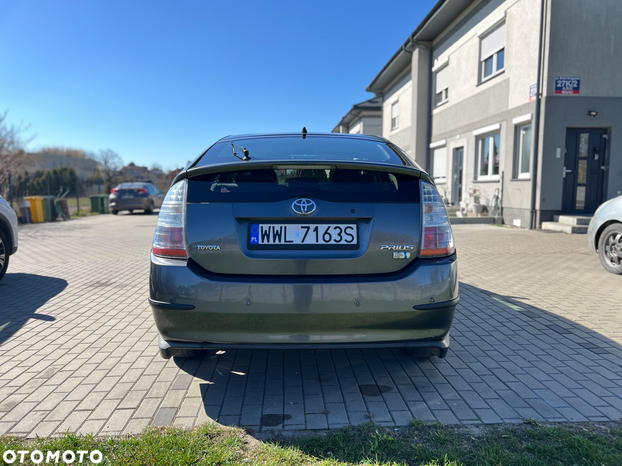Toyota Prius (Hybrid) Executive - 4