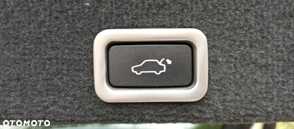Volvo XC 60 - 30