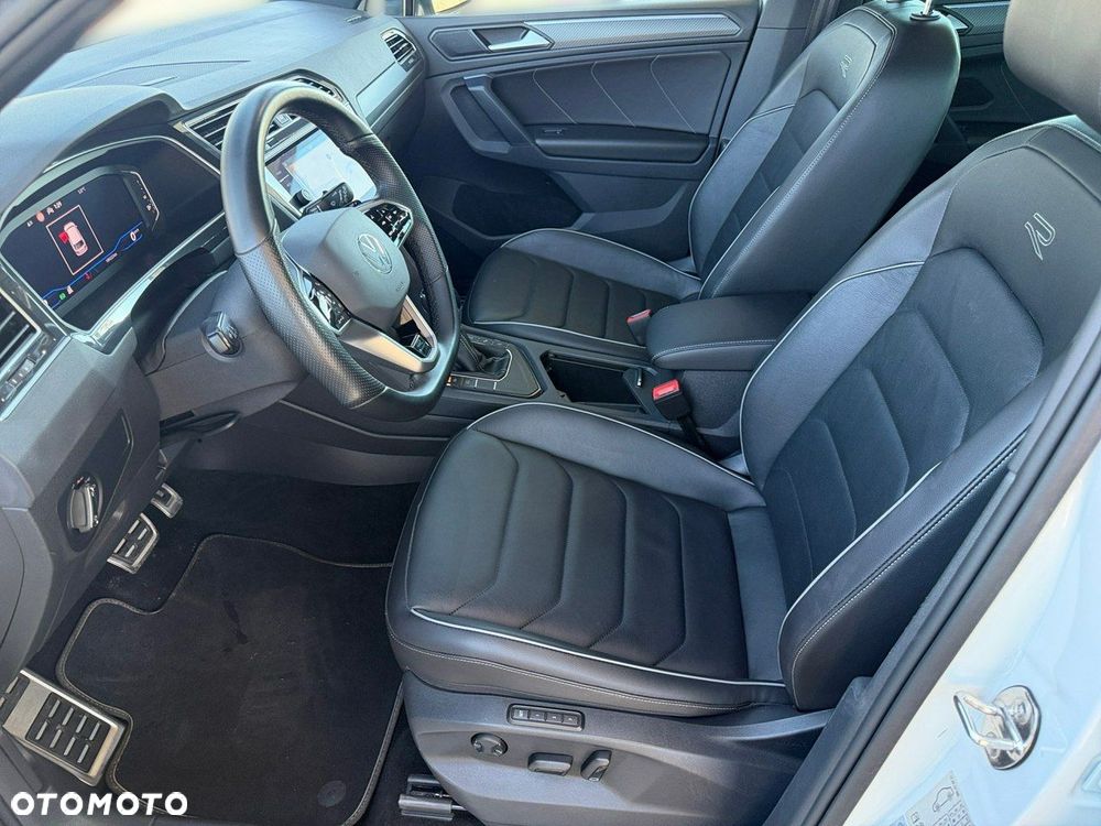 Volkswagen Tiguan - 16