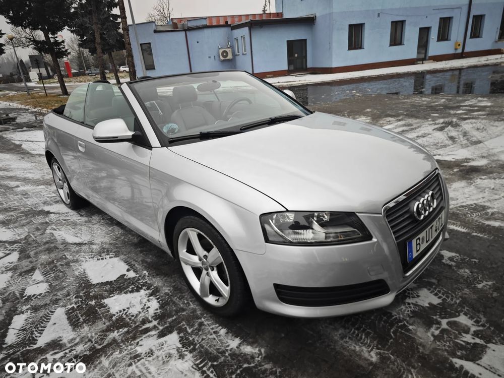 Audi A3 Cabrio 2.0 TDI DPF S Line Sportpaket - 4