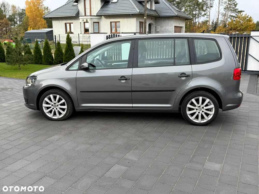 Volkswagen Touran 1.6 TDI DPF BlueMotion Technology Trendline - 19
