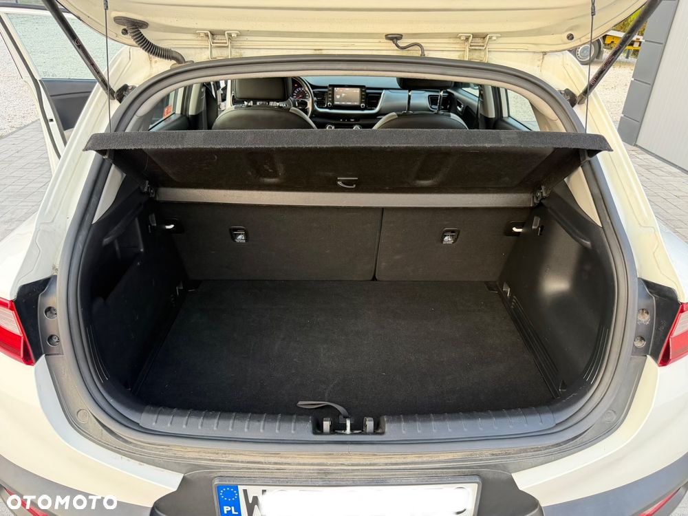 Kia Stonic 1.4 L - 34