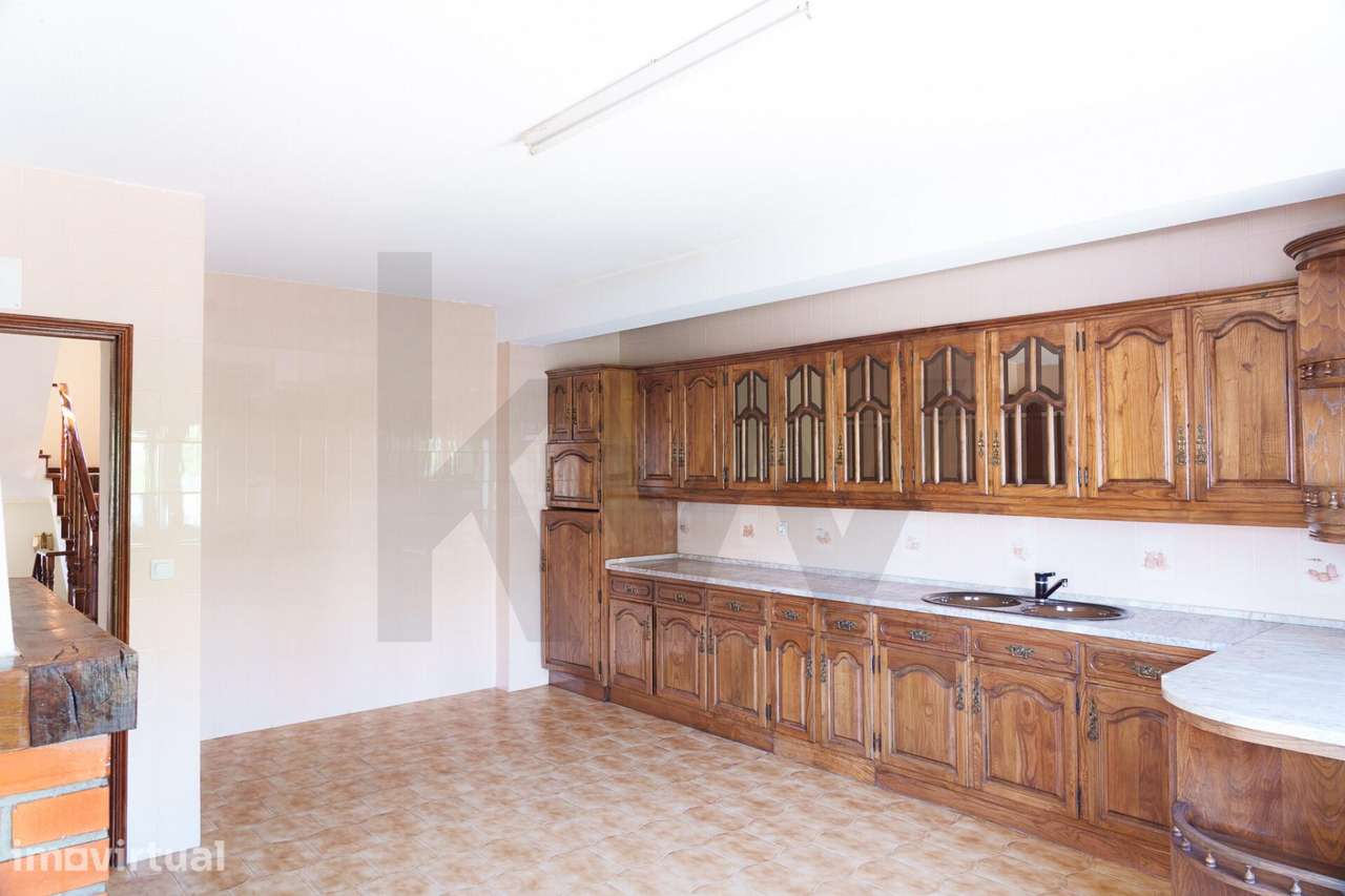 Moradia Individual T5 com Jardim e Terraço em Nogueira – Braga - Grande imagem: 2/43