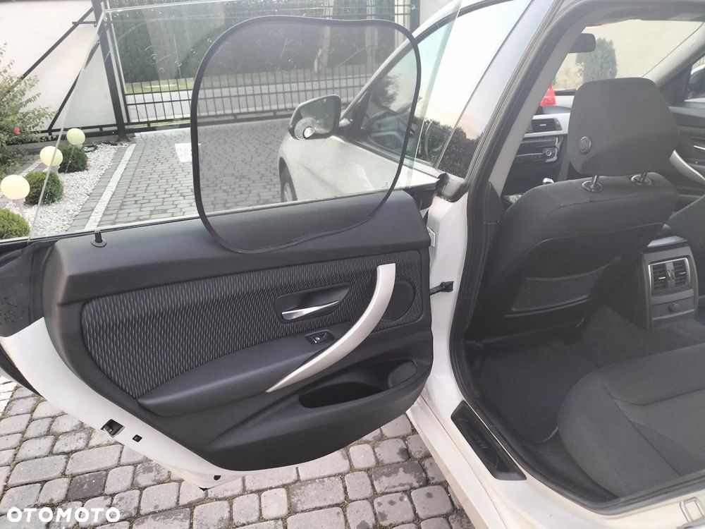 BMW 3GT 320d xDrive - 22