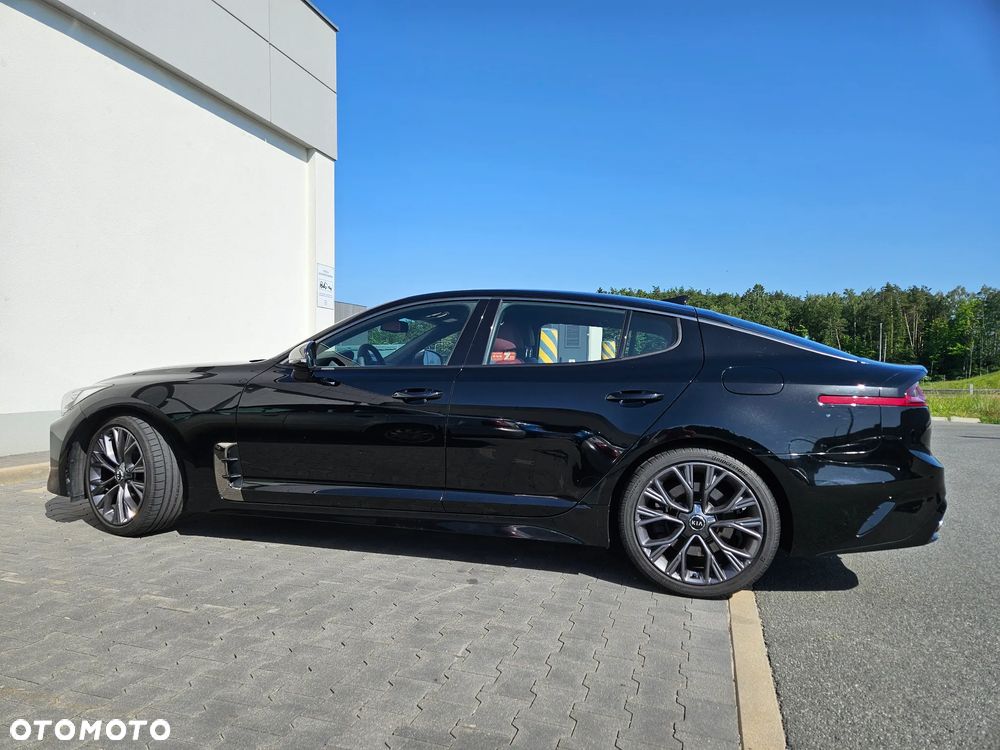 Kia Stinger 2.0 T-GDI GT Line - 1