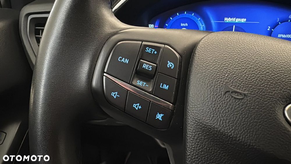 Ford Focus 1.0 EcoBoost Titanium X - 17