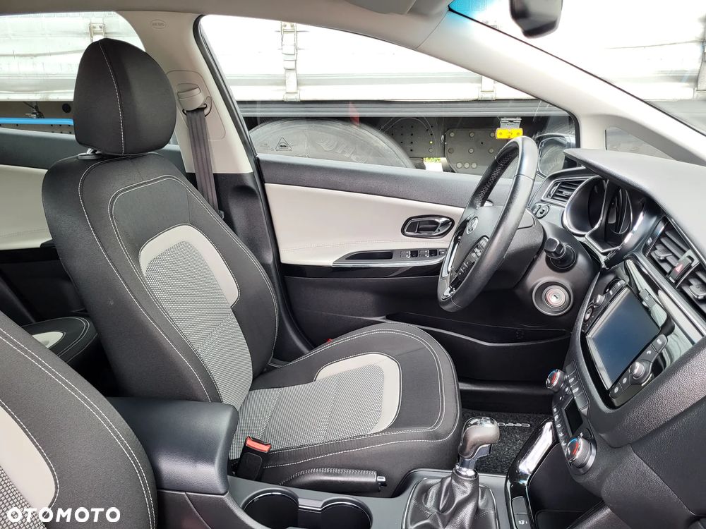 Kia Ceed 1.4 L Business Line - 33