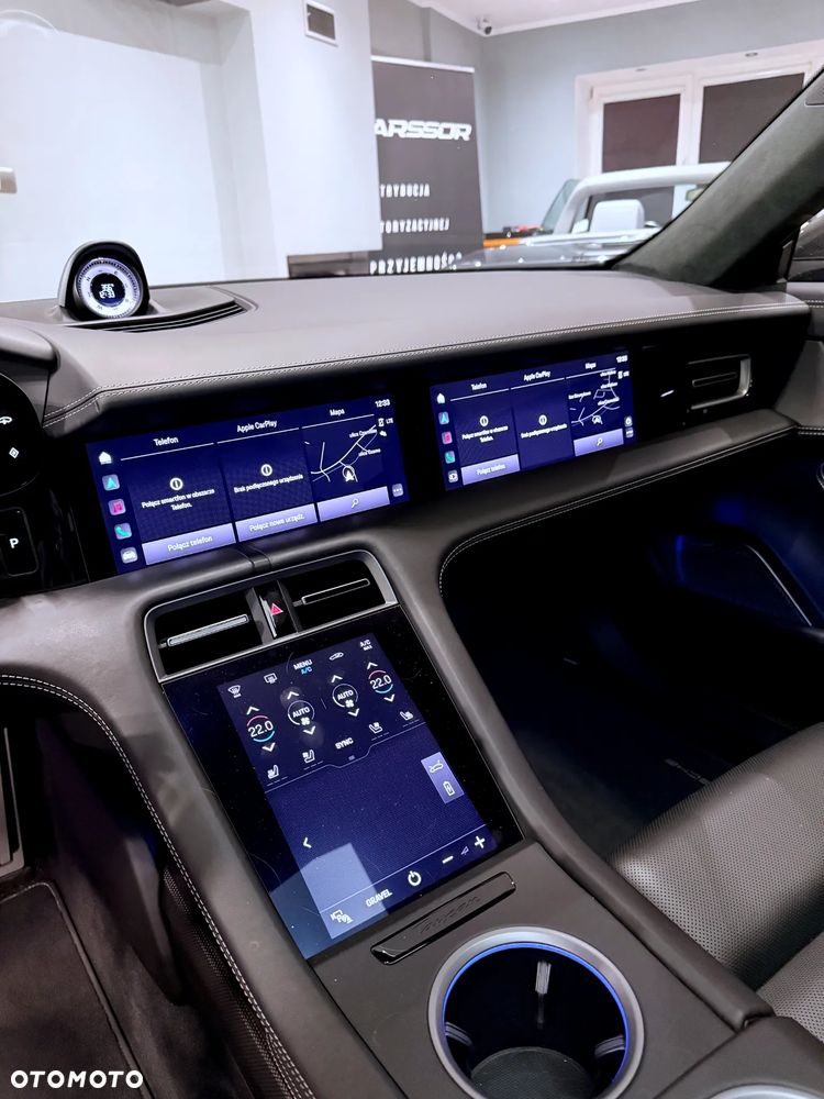 Porsche Taycan - 5