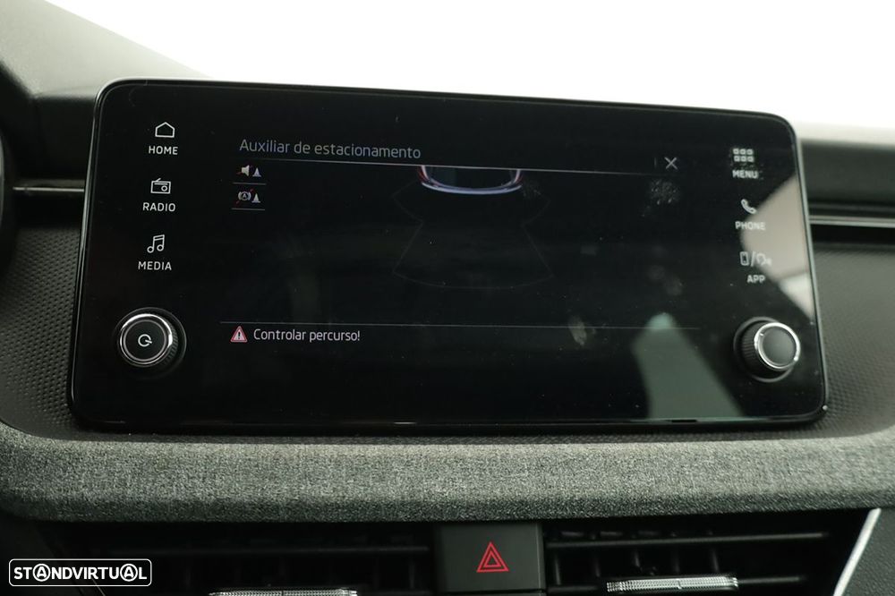 Skoda Kamiq 1.0 TSI DSG - 9