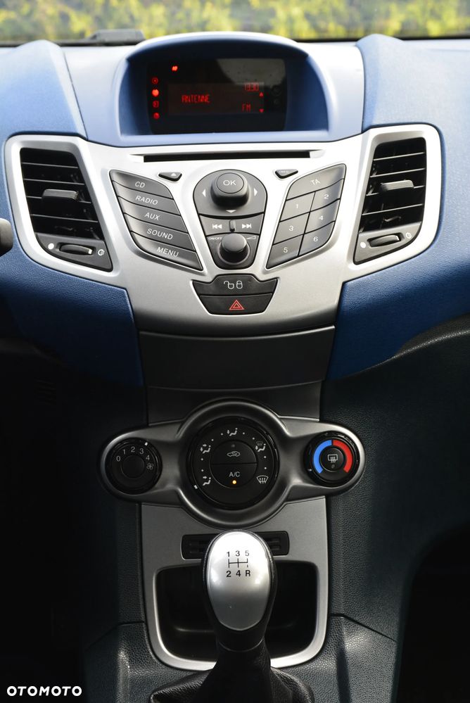 Ford Fiesta 1.25 Titanium - 28