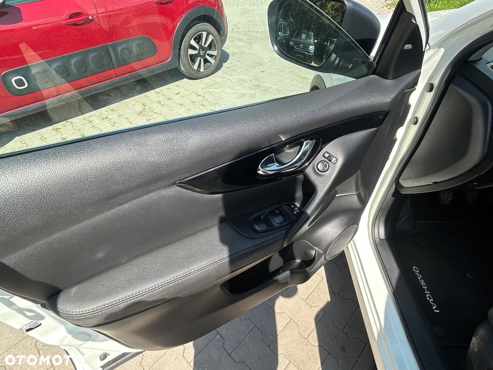 Nissan Qashqai 1.6 dCi Tekna S&S - 14
