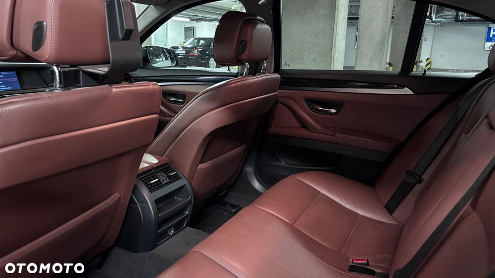BMW Seria 5 - 32