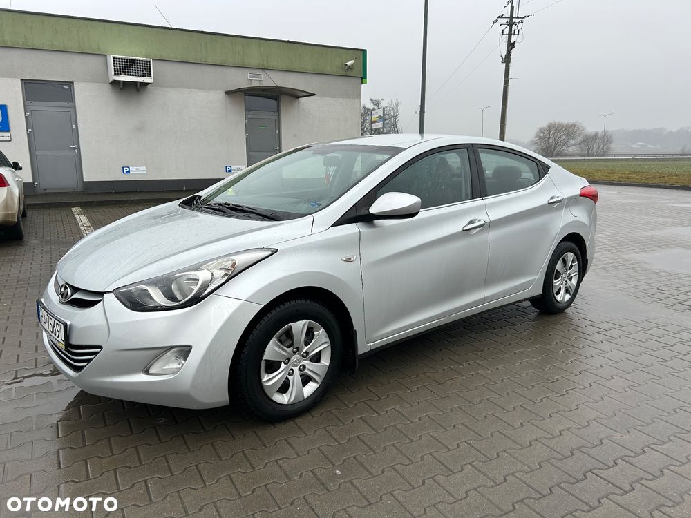 Hyundai Elantra 1.6 Comfort - 1