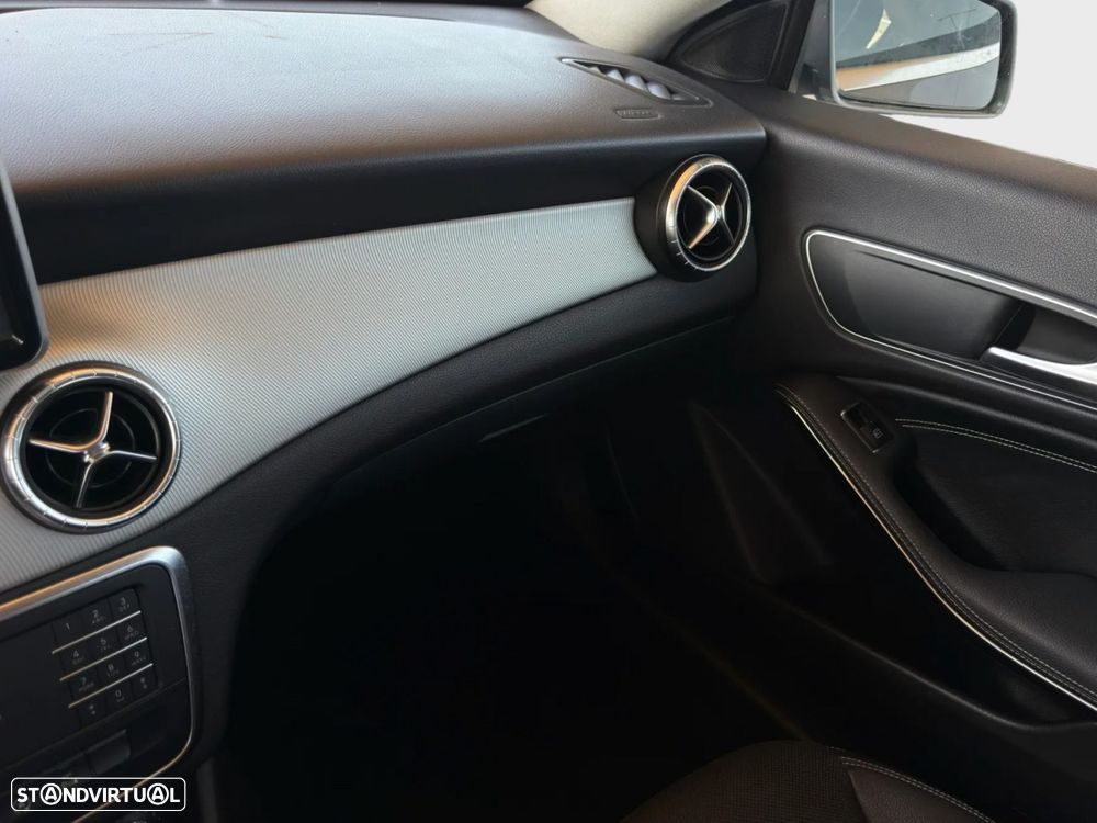 Mercedes-Benz CLA 200 - 17