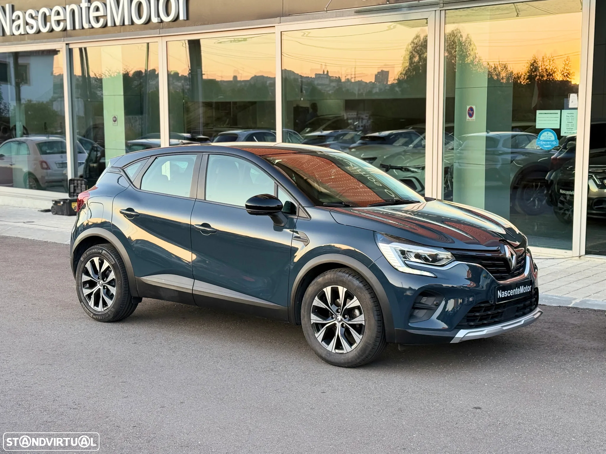 Renault Captur 1.0 TCe Exclusive - 3
