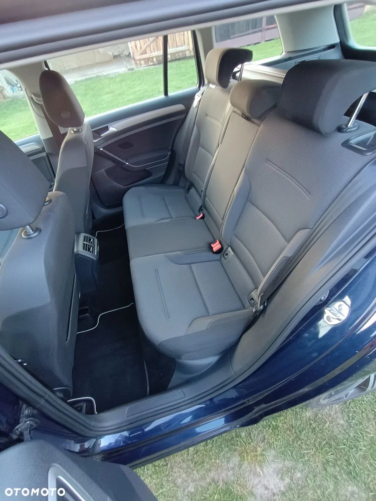Volkswagen Golf 1.6 TDI BMT Comfortline - 11